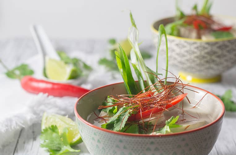 Tom Kha Gai | Rezept für Thailändische Hühnersuppe mit Kokosmilch