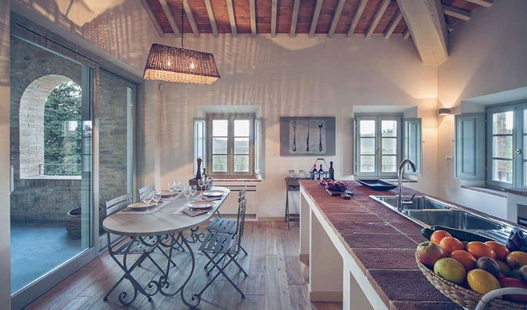 Küche eines Apartments | Foto: Toscana Resort Castelfalfi