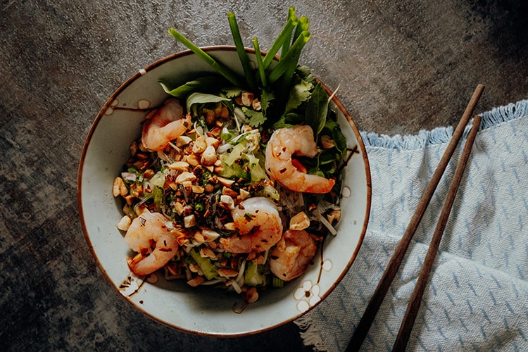 Vietnamesischer Glasnudelsalat mit Garnelen - Rezept