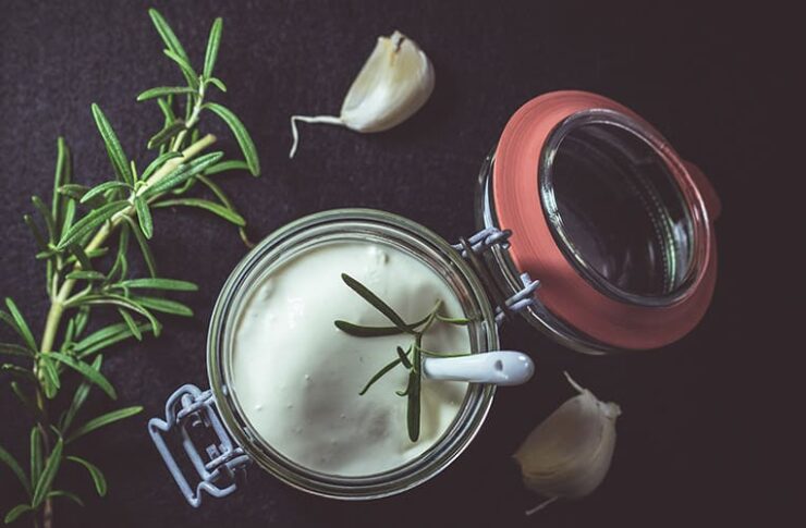 Aioli - mallorquinische Knoblauchmayonnaise ohne Ei