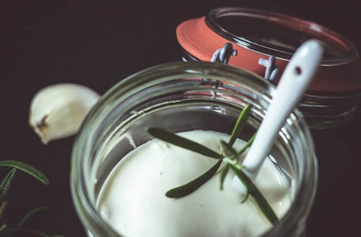 Aioli - mallorquinische Knoblauchmayonnaise ohne Ei