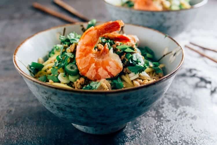 Grüner Mangosalat aus Thailand