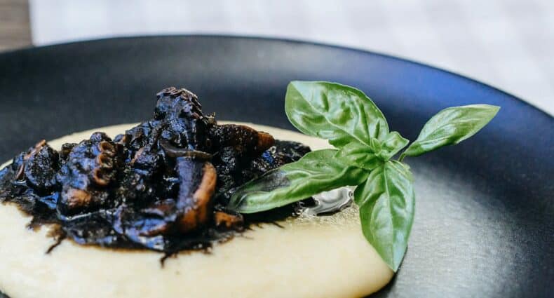 Seppie al nero con polenta