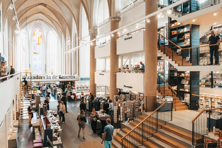 Buchhandlung Waanders in de Broeren in der Hansestadt Zwolle