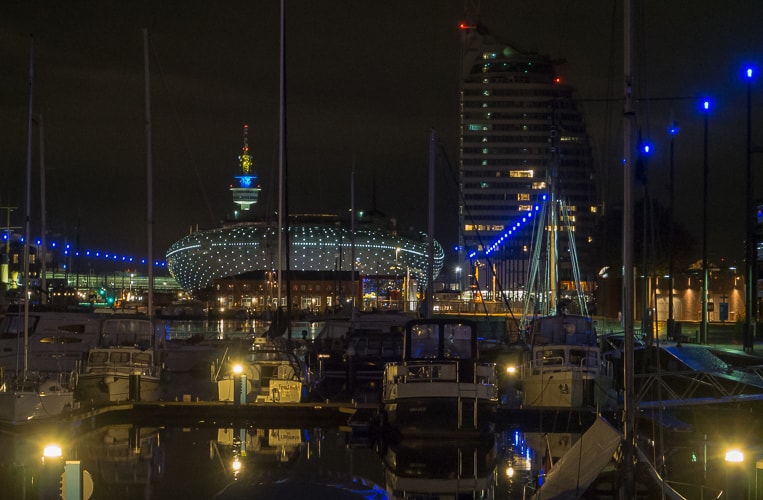 Die Havenwelten bei Nacht