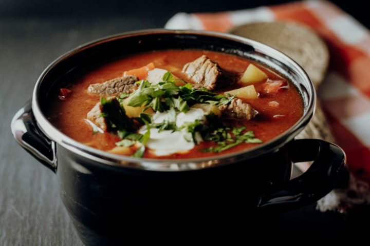 Ungarische Suppen – Gulaschsuppe