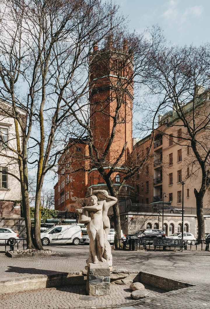 Nils Sjörgrens Skulptur „Die Schwestern“, Stockholm