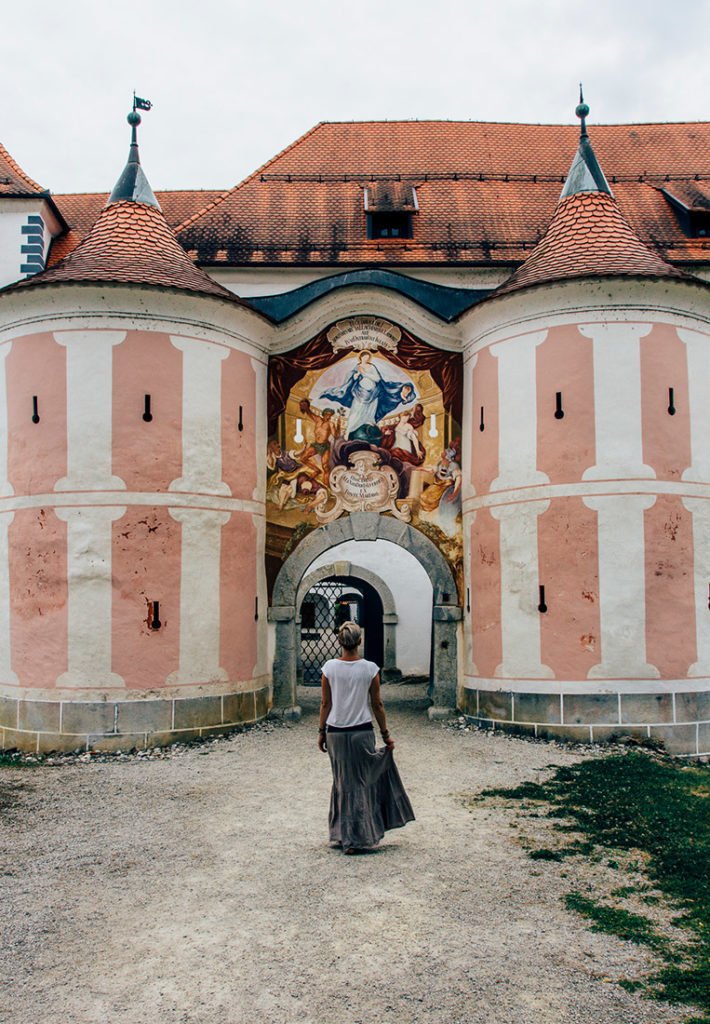 Die Region Dolenjska von malerischer Natur, Schlössern und Klöstern
