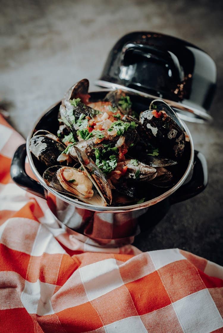 Miesmuscheln in Tomatensosse – Cozze al pomodori | Reisehappen