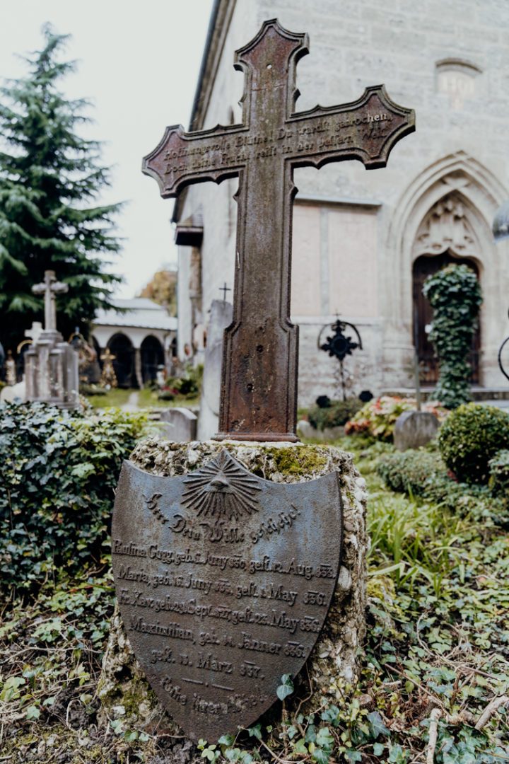Der Petersfriedhof Salzburg
