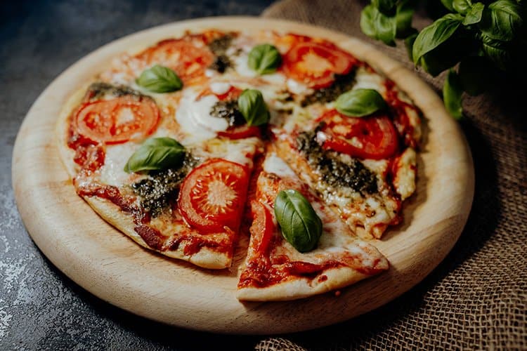 Pizzateig Grundrezept – Original italienische Pizza