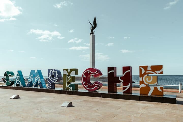 Das Campeche Schild am Malecón, Campeche, Mexiko