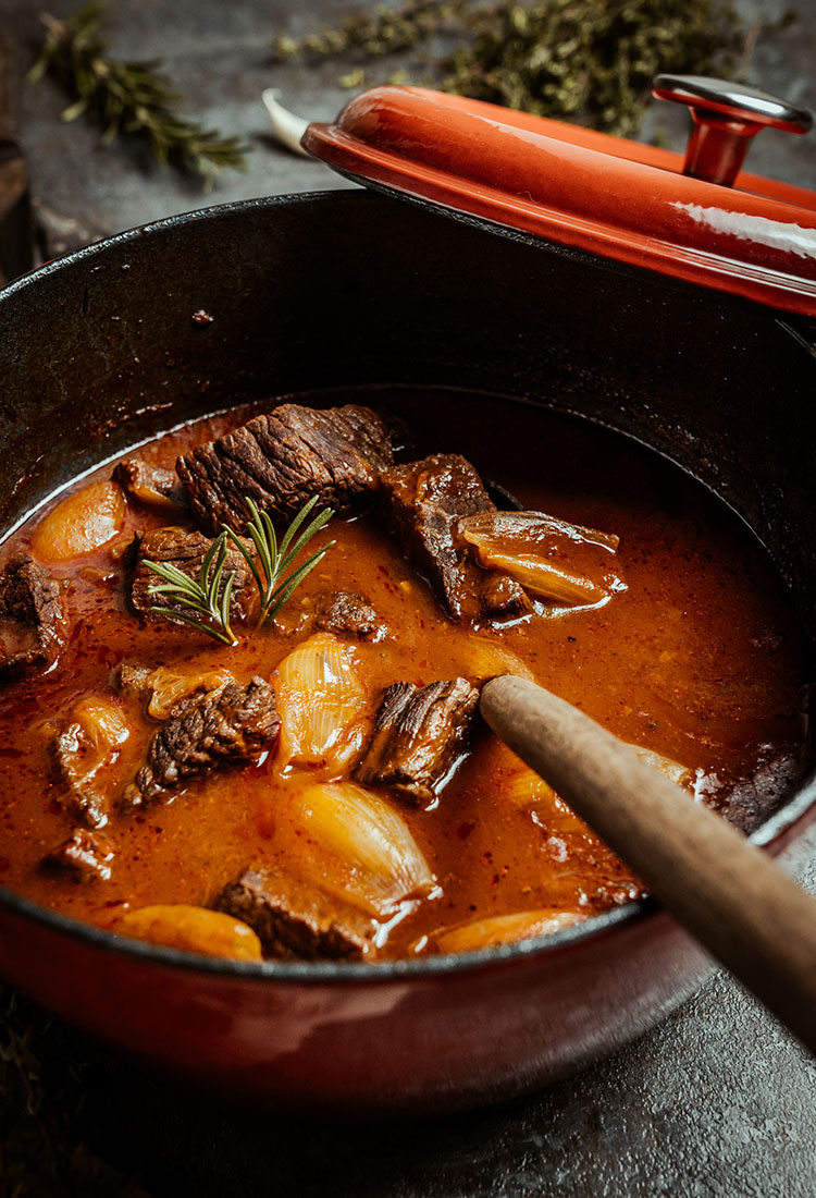 Stifado - Rezept original griechischer Rinderschmortopf