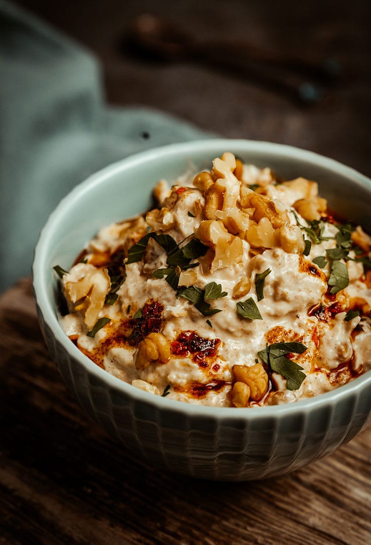 Tscherkessisches Huhn – Rezept für türkischen Geflügelsalat