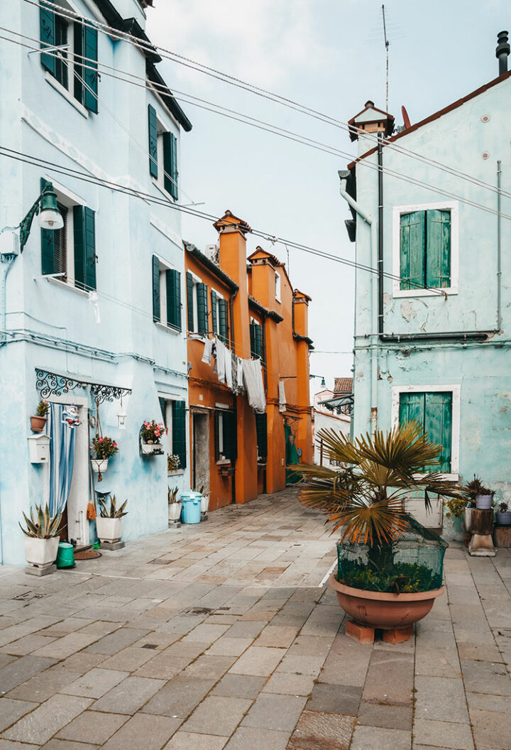 Die bezaubernden bunten Häuser auf Burano, Venedig