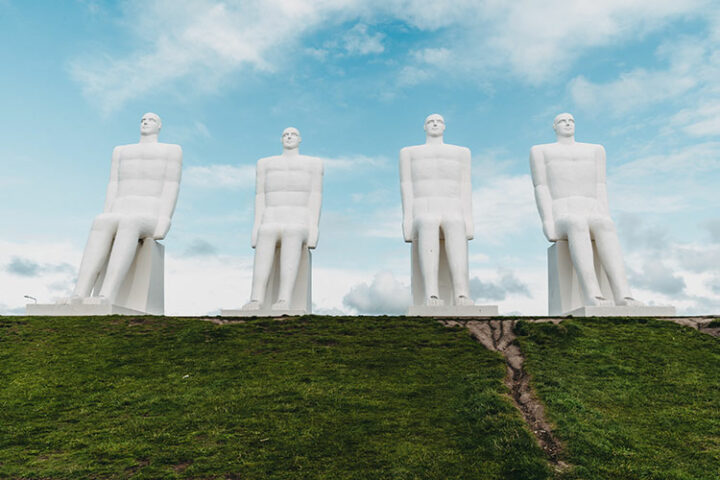 « Der Mensch am Meer » – die Monumentalskulptur von Svend Wiig Hansen in Esbjerg, Dänemark
