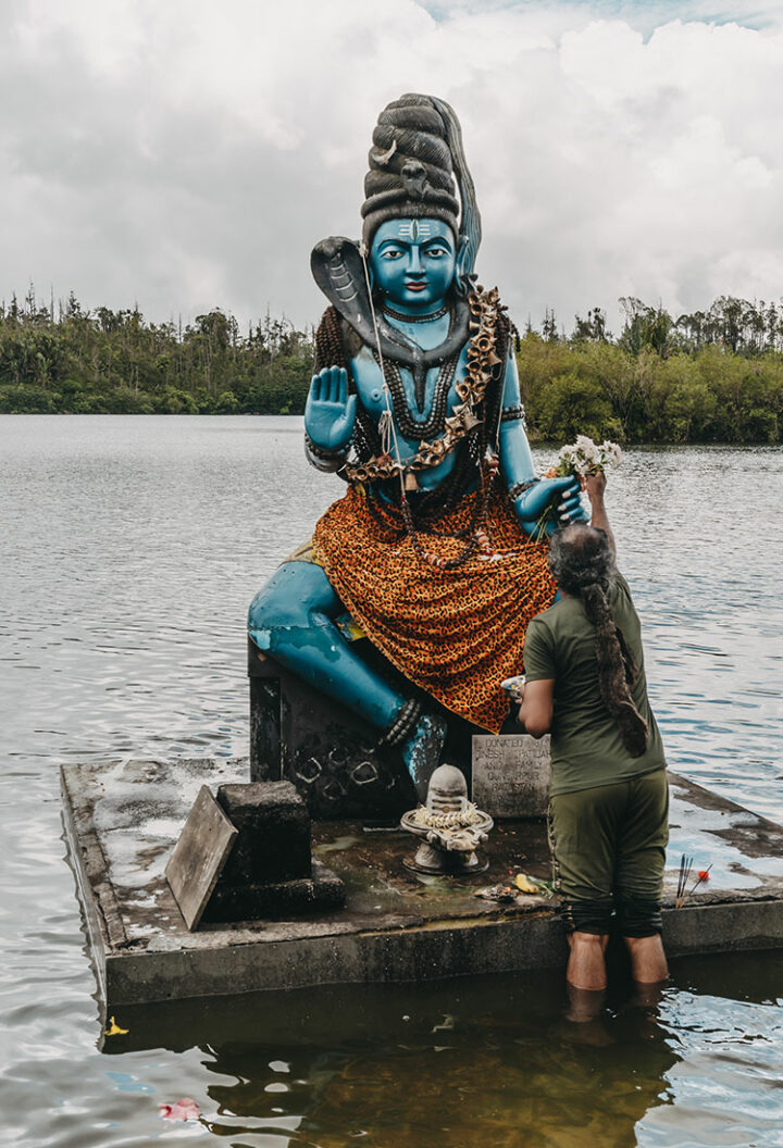 Grande Bassin/Ganga Talao, die heiligste hinduistische Pilgerstätte der Insel Mauritius