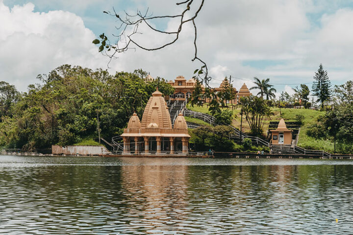 Grande Bassin/Ganga Talao, die heiligste hinduistische Pilgerstätte der Insel Mauritius