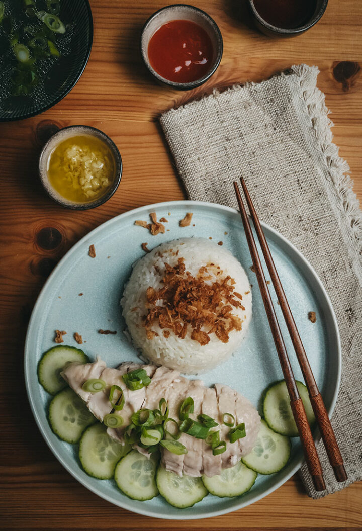 Klassischer Hainanese Chicken Rice – Das Originalrezept aus Singapur