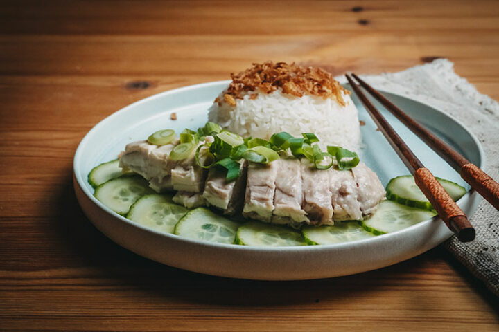 Klassischer Hainanese Chicken Rice – Das Originalrezept aus Singapur