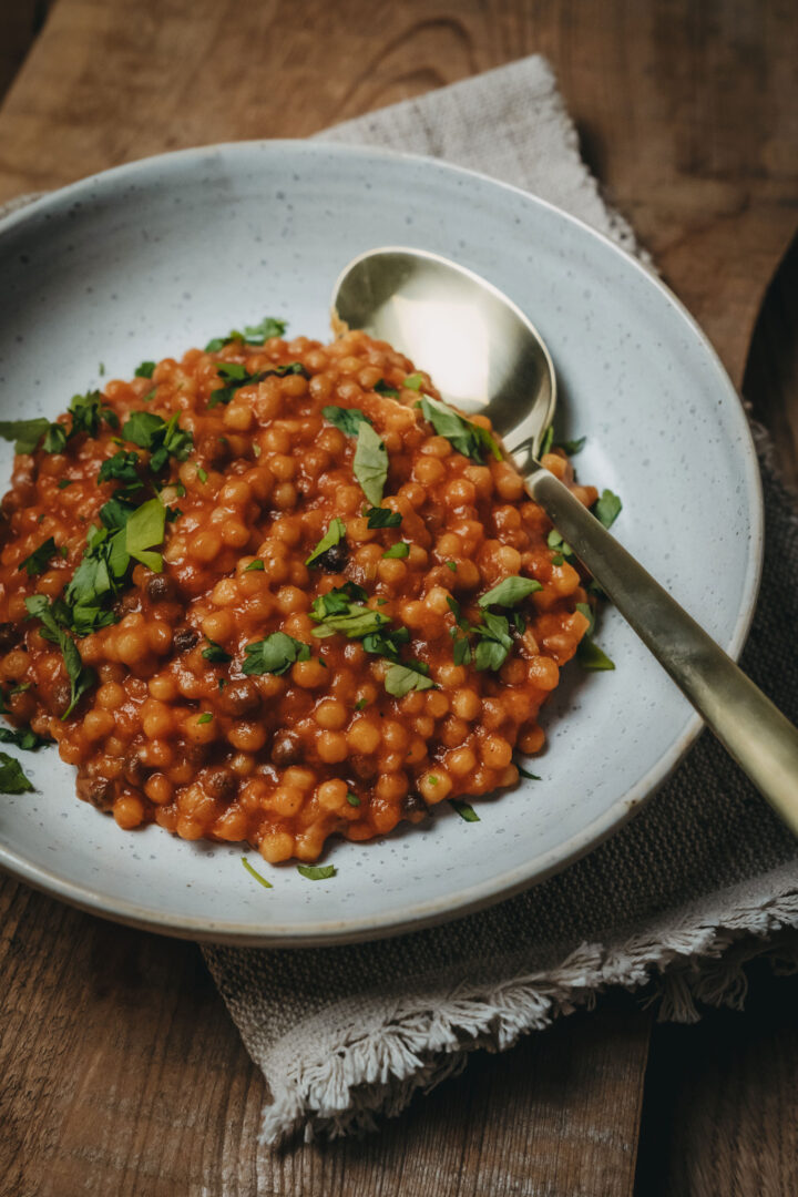 Fregola sarda al pomodoro – Rezept aus Sardinien