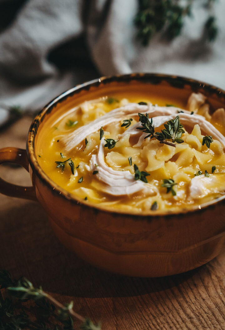 Pastina - Suppe: Wohltuende italienische Hühnersuppe mit Mini-Nudeln hilft bei Erkältung