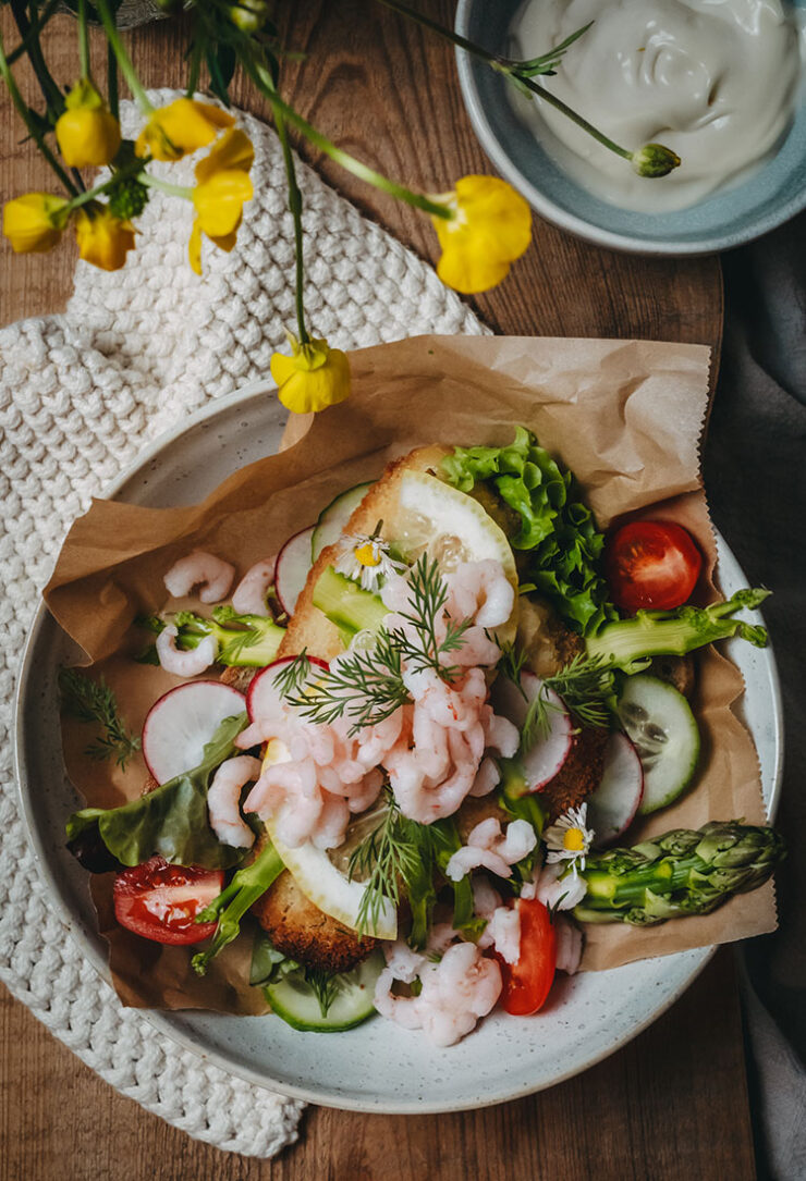 Stjerneskud – dänisches Schollen-Krabben-Brot