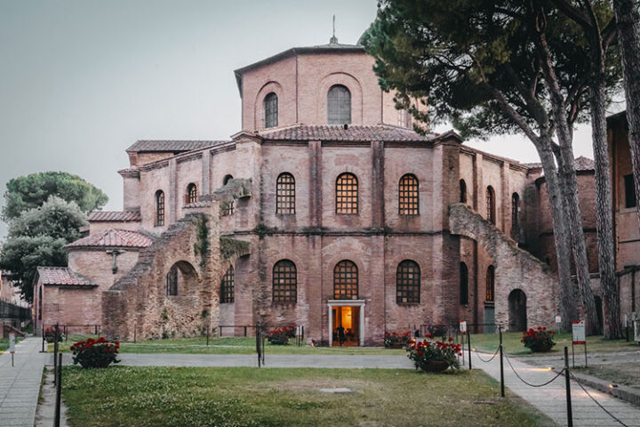 Basilika San Vitale, Mosaike, Ravenna