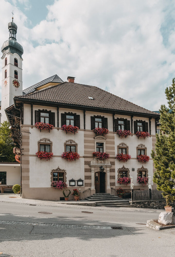 Traditionsgasthof Löwen in Tschagguns, Montafon, Österreich
