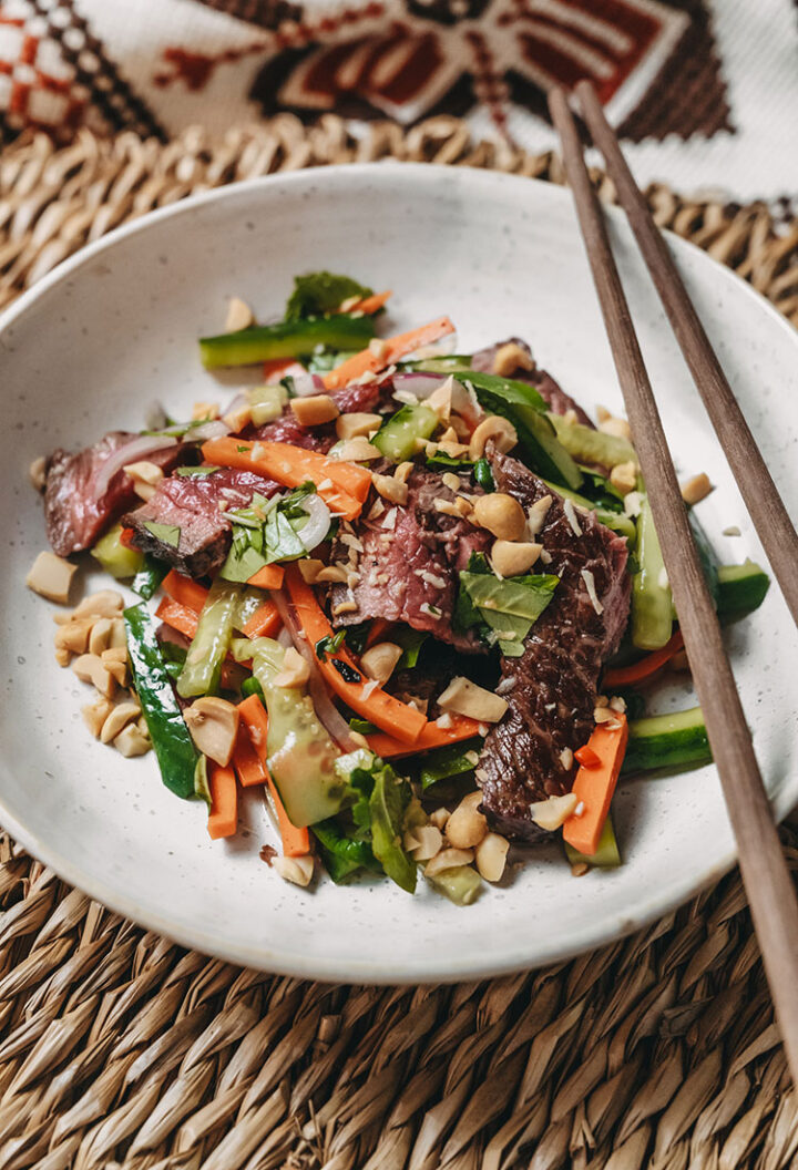 Vietnamesischer Rindfleischsalat mit Limetten-Dressing – Goi Bo