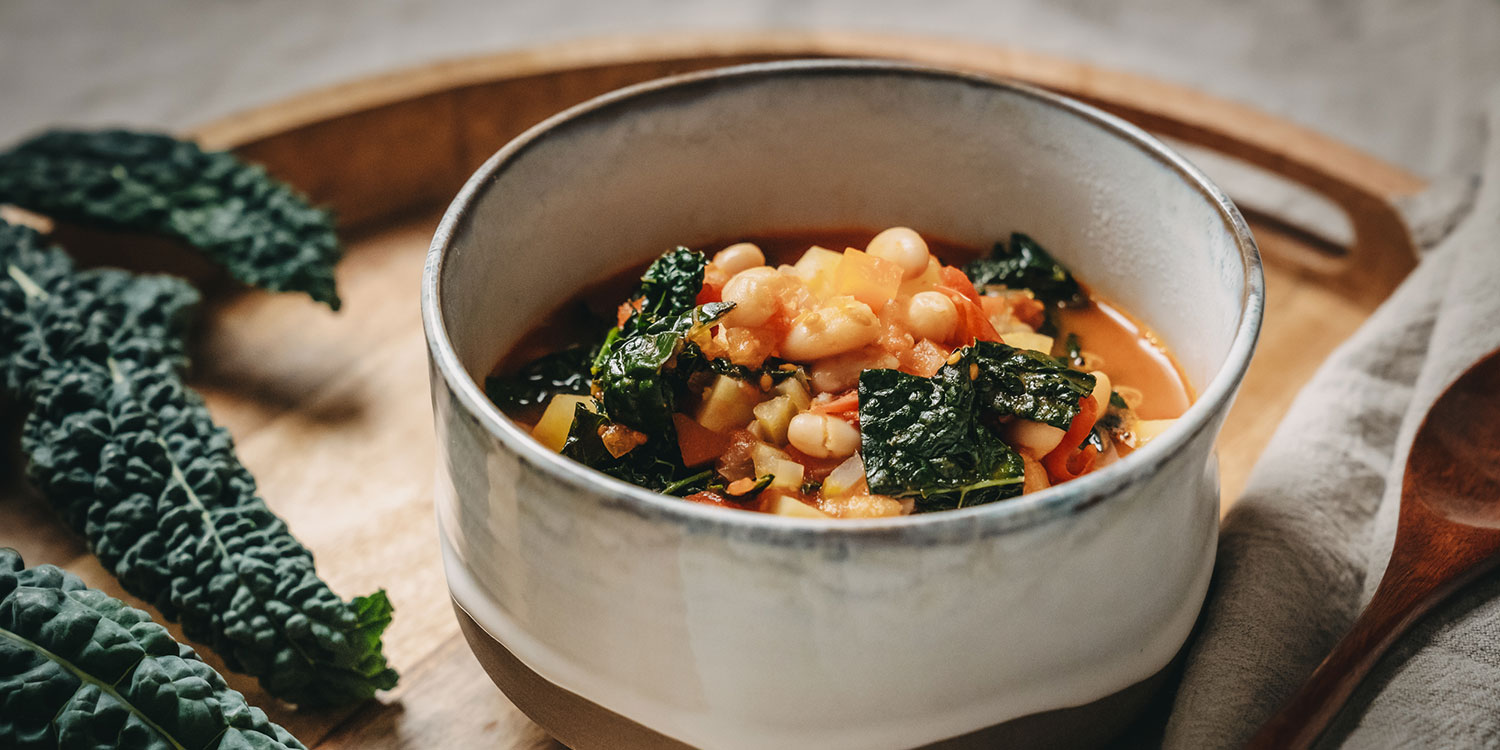 Ribollita - Toskanische Gemüsesuppe mit Schwarzkohl