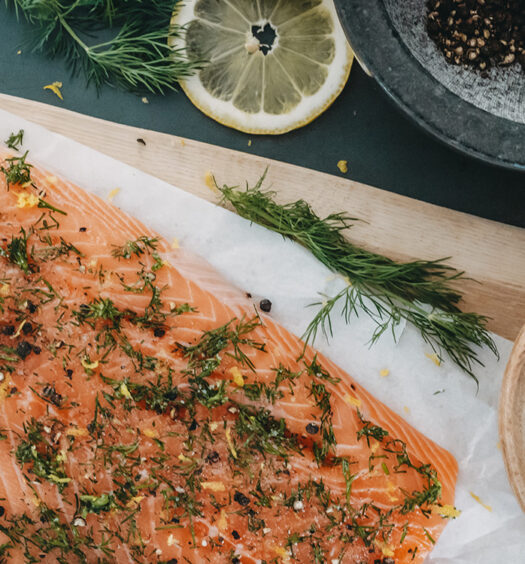 Gebeizter Lachs – Gravad lax Rezept aus Schweden